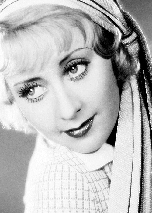 Joan Blondell eyes