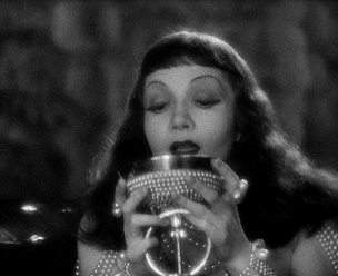 Claudette Colbert cleopatra hiccup