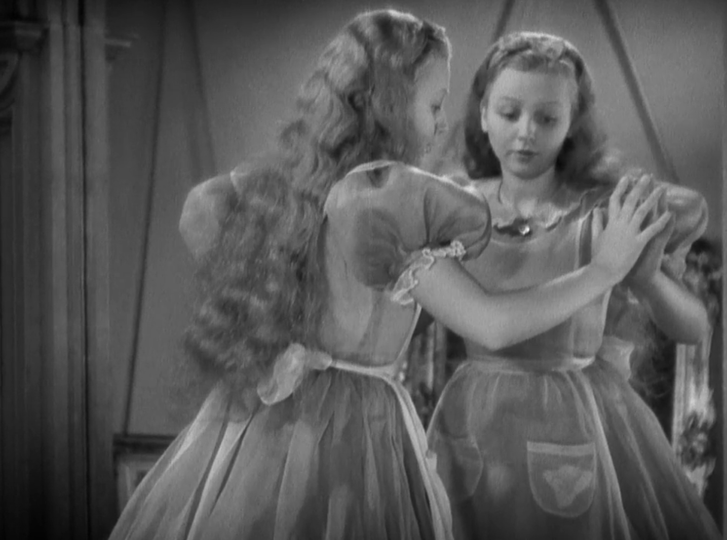 Alice in Wonderland (1933) Review, with Charlotte Henry – Pre-Code.Com