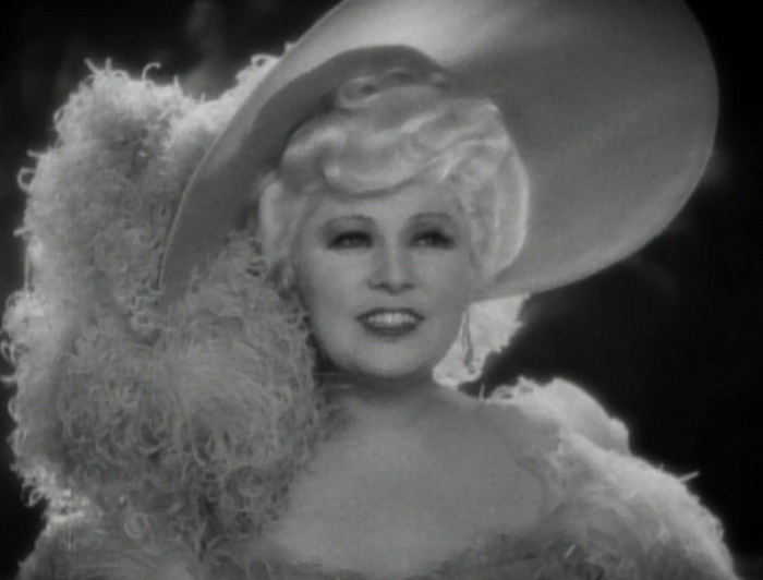 Belle Nineties Mae West
